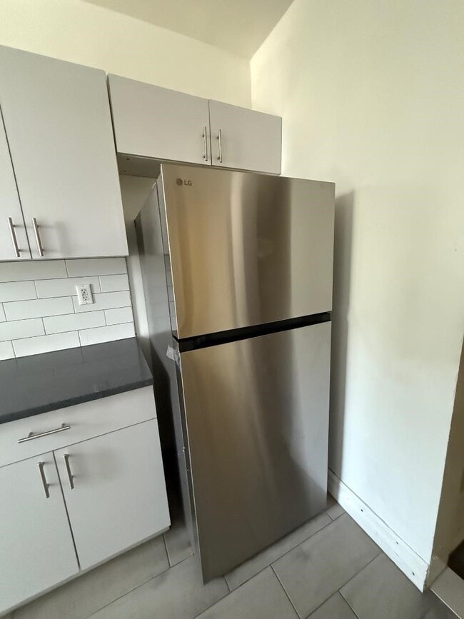 Photo - 785 Westside Ave Unit 2