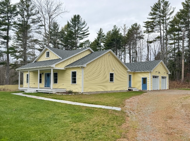 Building Photo - 49 Fort Point Cove Rd