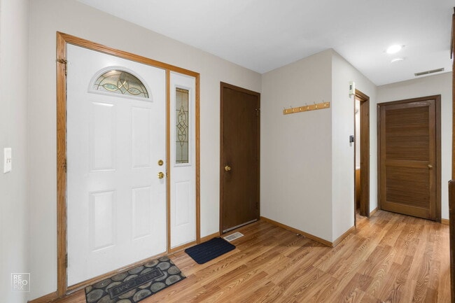 Photo - 1091 Colony Lake Dr