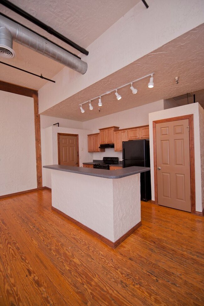 Photo - Market 105 Unidad M 105