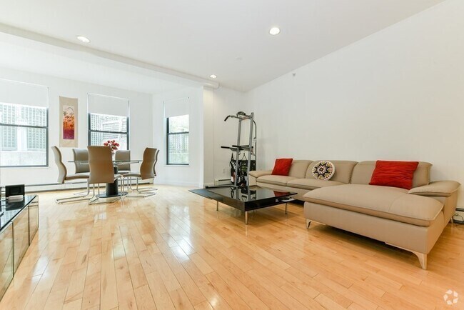 Building Photo - 74 Kent St Unit C2 Rental