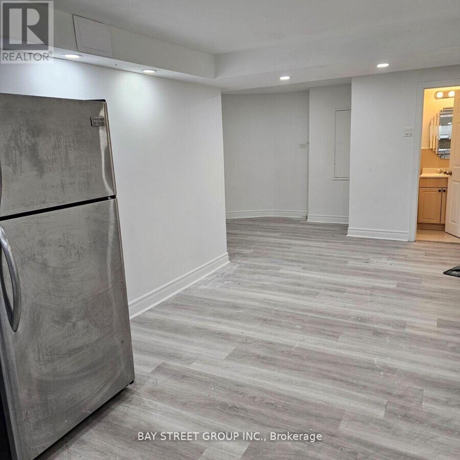 Photo - 63 Yorkland St