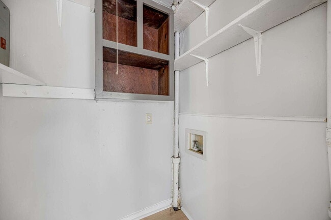 Berclair 1BR with appliances included — $750/mo, $450 deposit