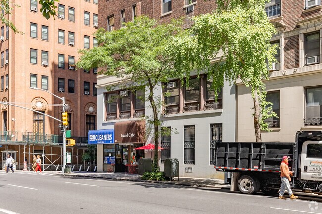 309-311 Lexington Ave - The Tatham House