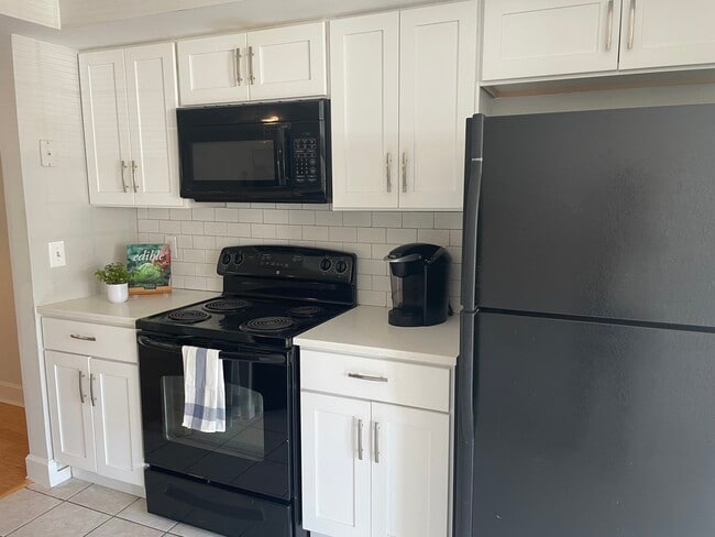 Photo - 1142 Monaco Dr