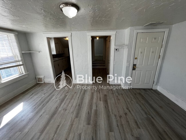 Photo - 252 N Shilling Ave Unit 4