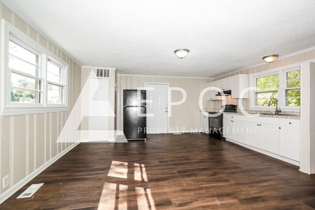 Photo - 505 S Scientific St