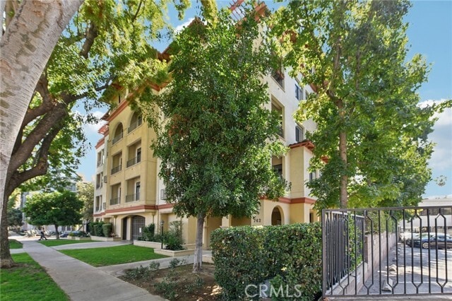 Photo - 742 Locust St Unit 301