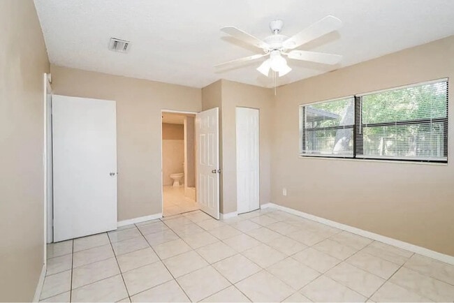 Photo - 10213 N Blvd