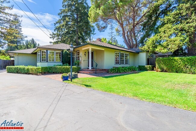 Building Photo - Lovely Los Altos Home | Desirable Location