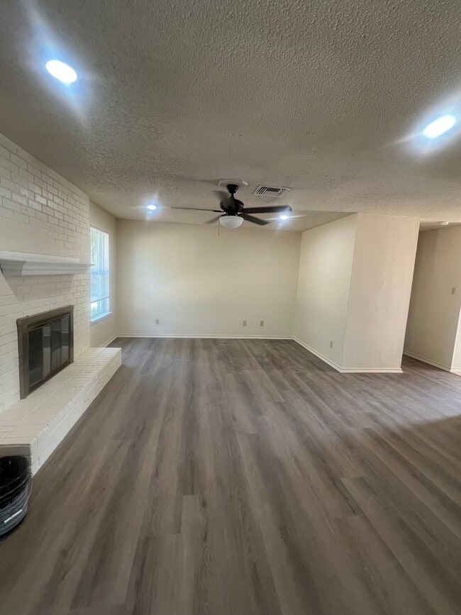 721 Cheyenne Trail