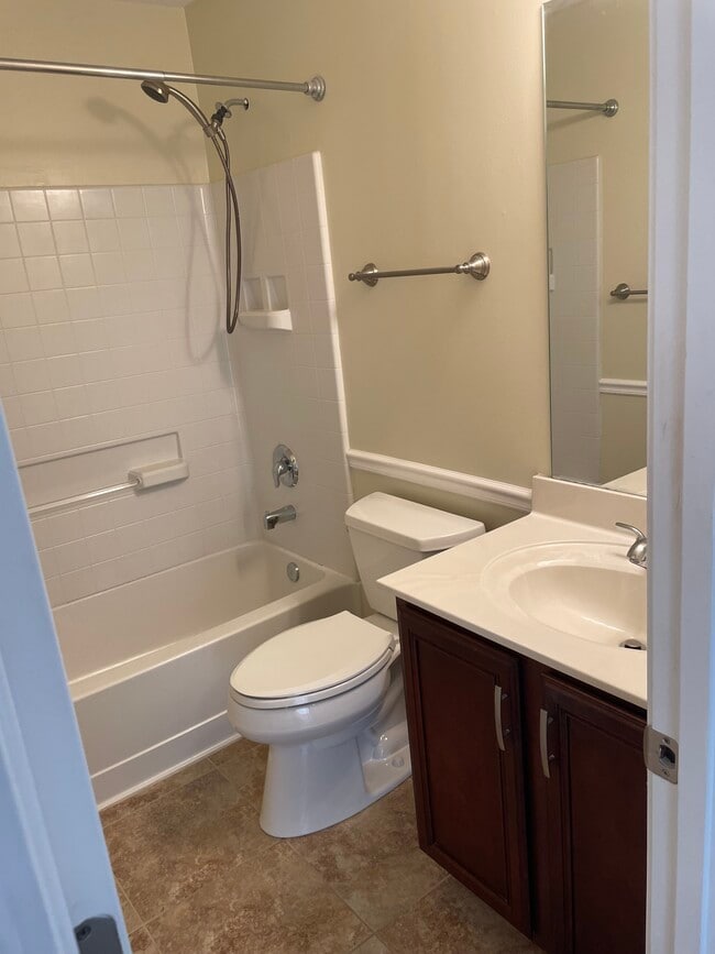 Photo - 1506 Hamden Dr