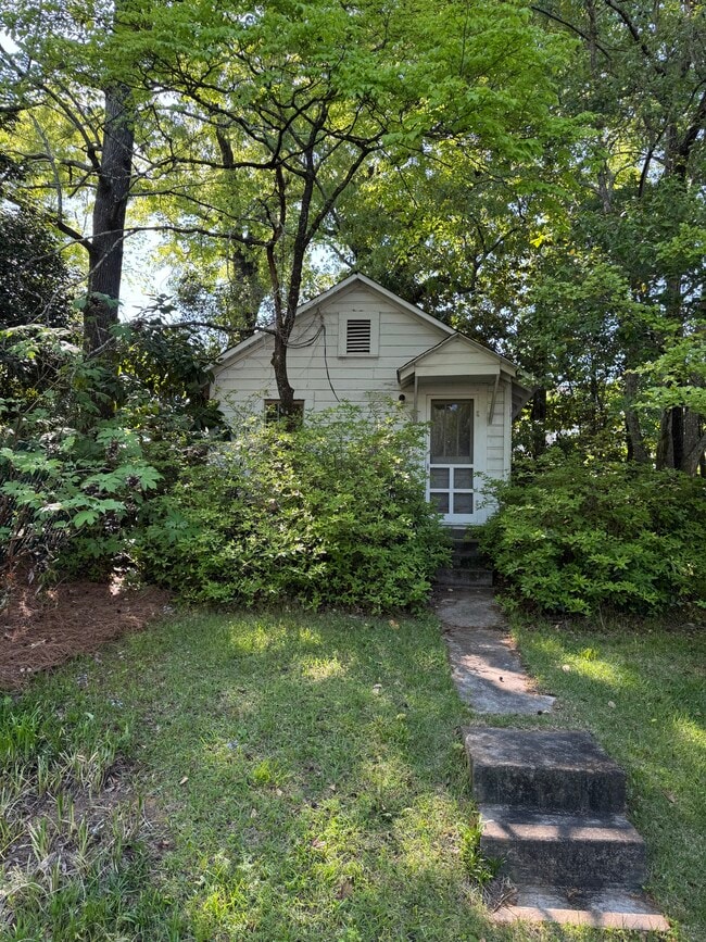 Photo - 244 Payne St Unit Back house