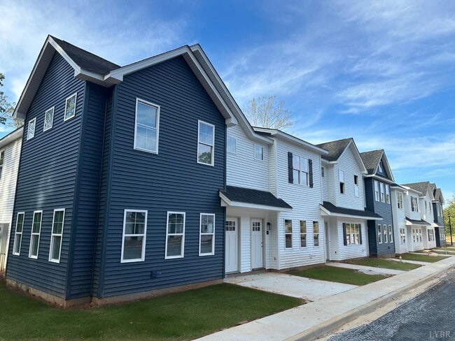 Building Photo - 110 Aaron Pl