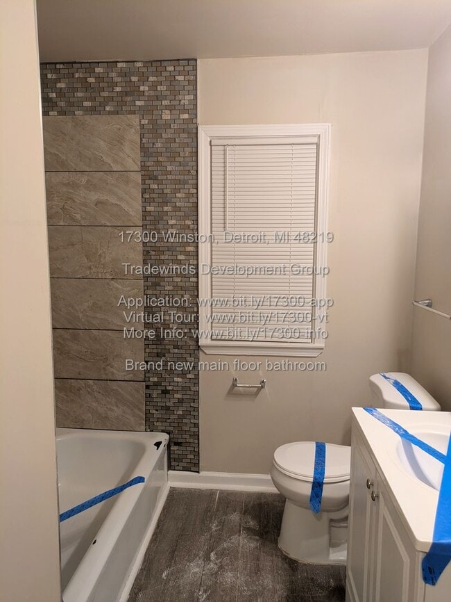 Photo - 17300 Winston St