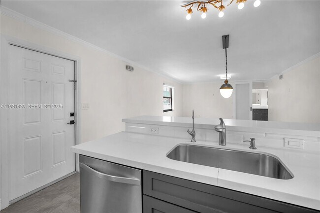 Photo - 3265 Virginia St Unidad 4