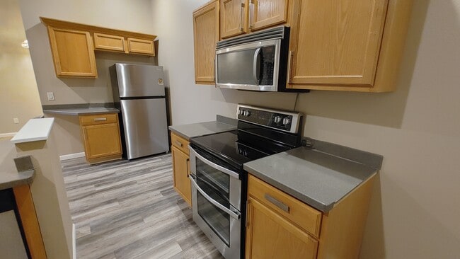 Photo - 1185 Stanton St