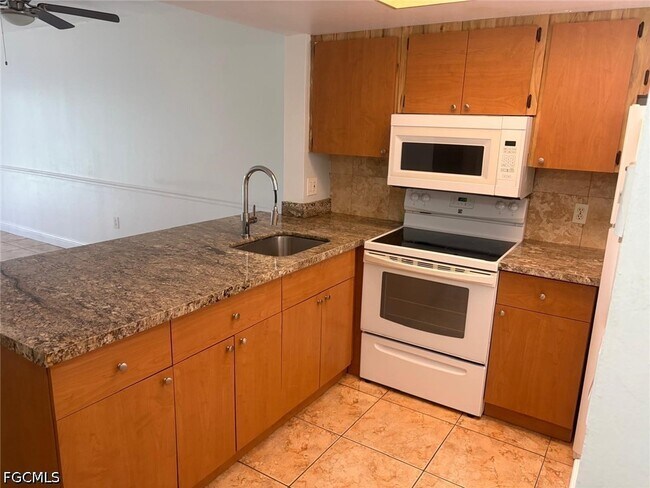 Photo - 2700 Park Windsor Dr Unit 713