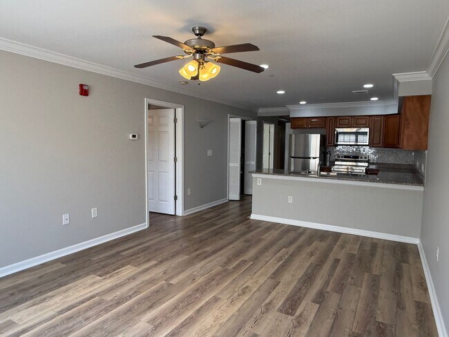 Photo - Immaculate 3/2bath one level unit- ETSU Campus