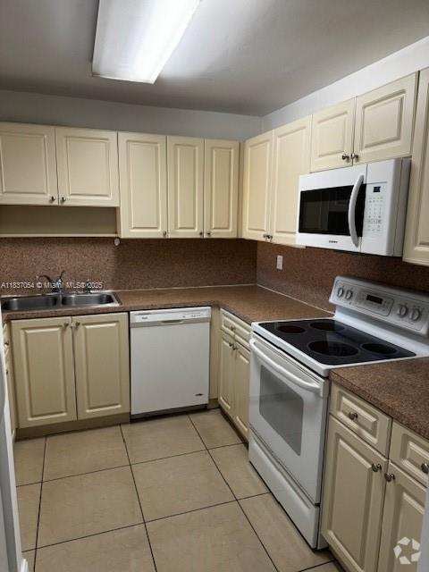Building Photo - 6950 Miami Gardens Dr Unit 2-508 Rental