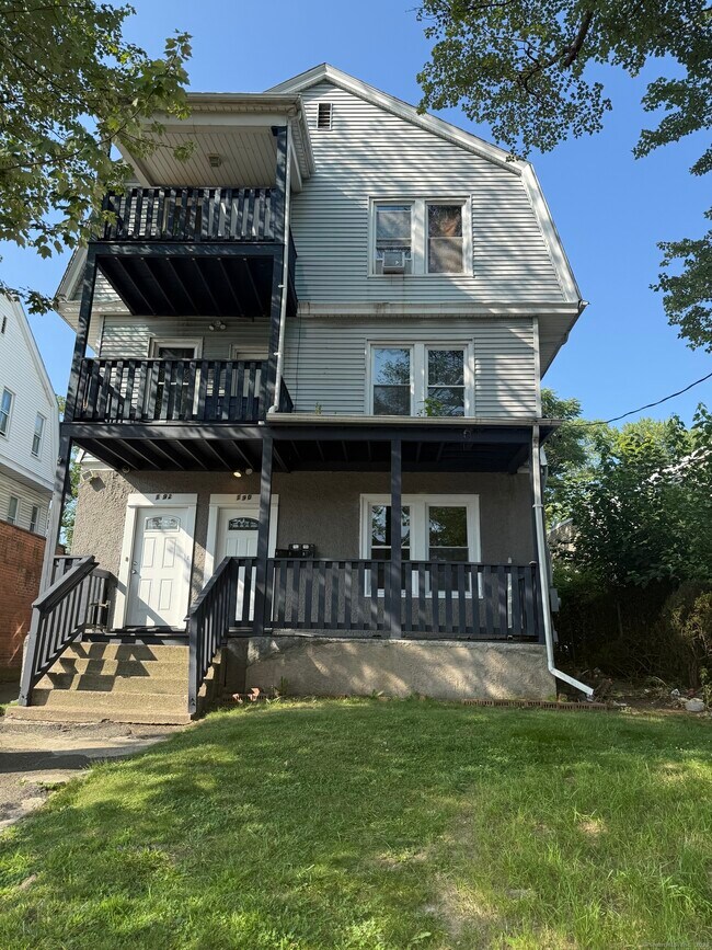 Building Photo - 190 Westland St Rental
