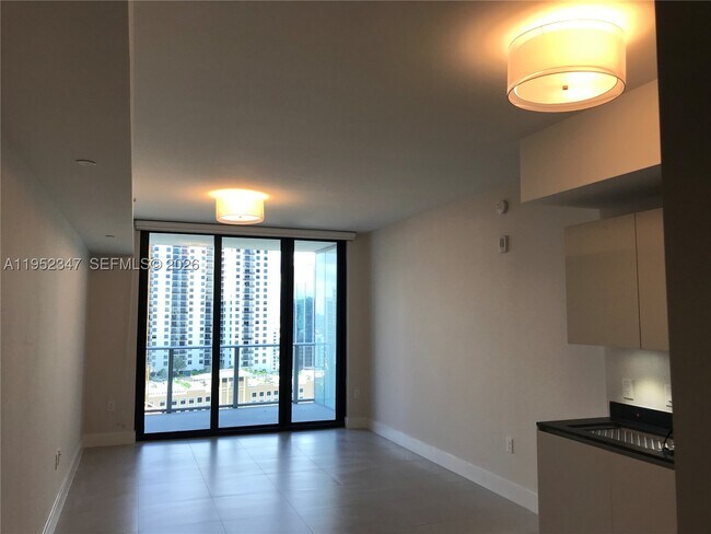 Photo - 1010 Brickell Ave Unit 2110