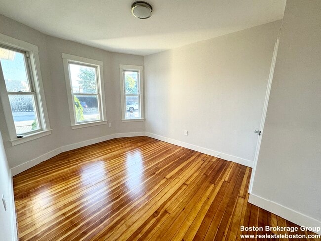 Photo - 147 E Cottage St Unit 1