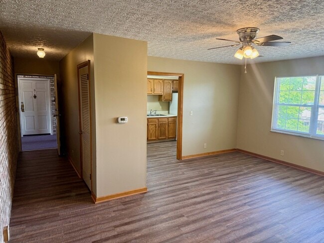 Photo - 515 Monroe Ave Unit 6