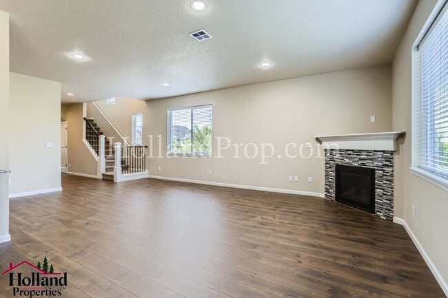 Photo - Beautiful, Light-Filled 4-Bedroom Home with a Charming Backyard