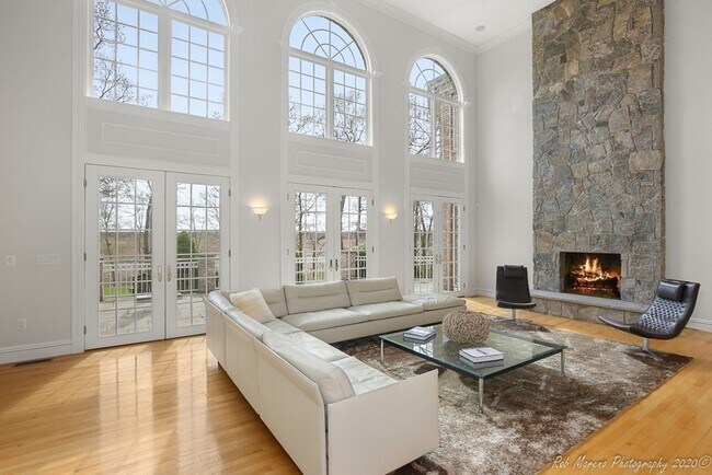 Photo - 11 Elizabeth Way