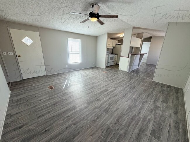 Photo - 625 N. Claiborne Street Unidad 3