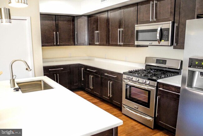 Photo - 934 S 5th St