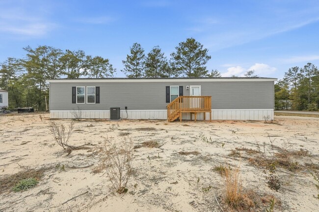 Building Photo - BRAND NEW-3 Bedroom / 2 Bath