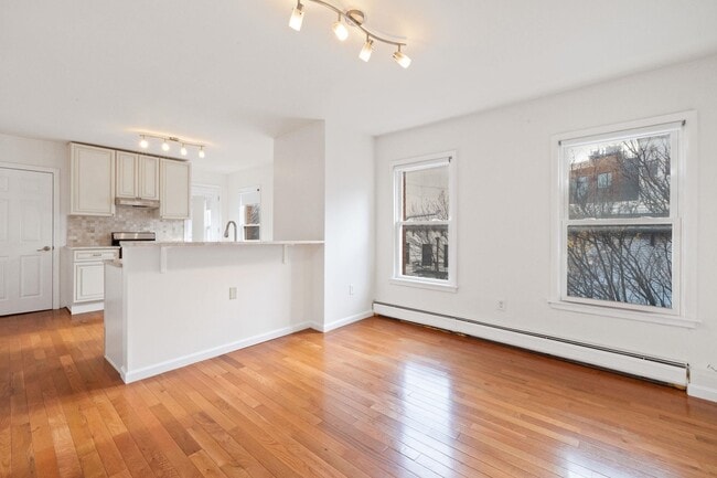 Photo - 330 2nd St Unit T-4