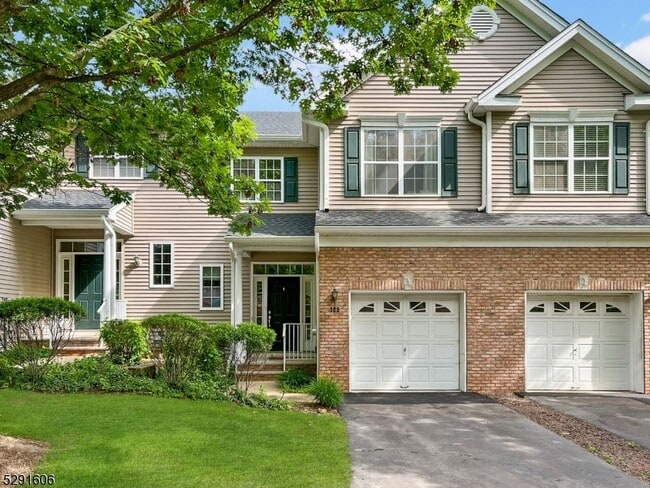 Building Photo - 51 Truman Ave