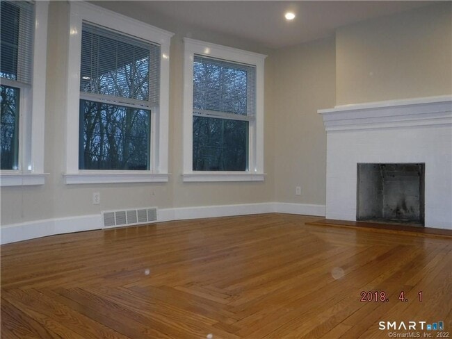 Photo - 356 Yale Ave Unit 2