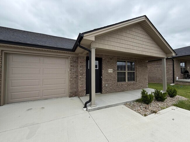 7026 Caravan Dr