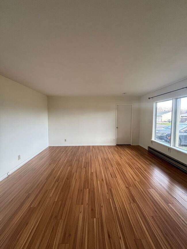 Photo - 3BR Home with Large Yard  Steps from Chenowith Elementary