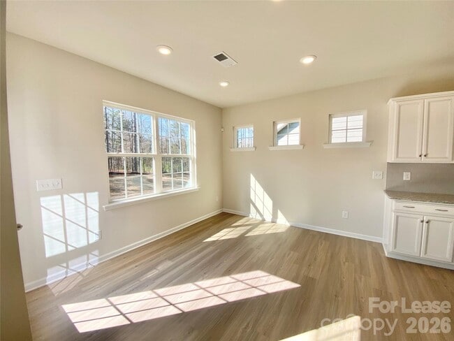 Photo - 1016 Whipcord Dr