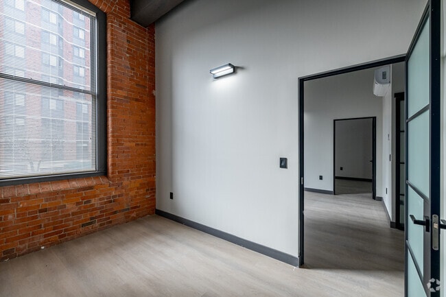 2BR, 1BA - 762SF - Bedroom - The Laurel