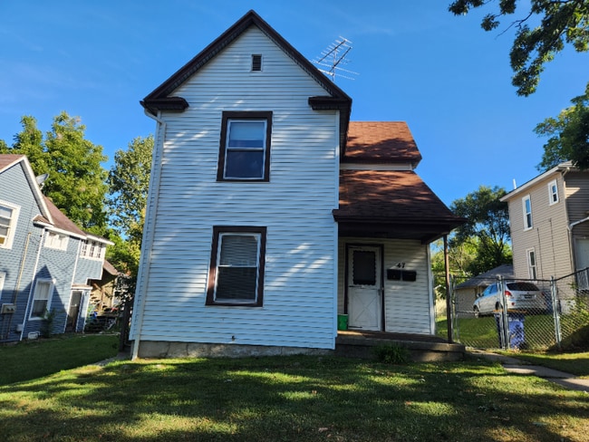 Building Photo - 47 Caledonia St NE Rental