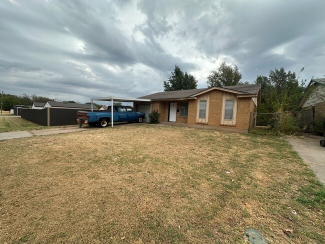4808 S Dimple Dr