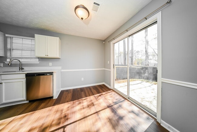 Photo - 1681 Graystone Dr