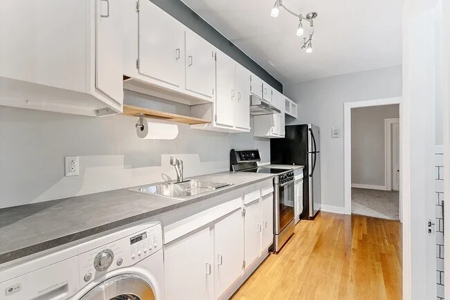 Photo - 1 Saint Charles St Unit G