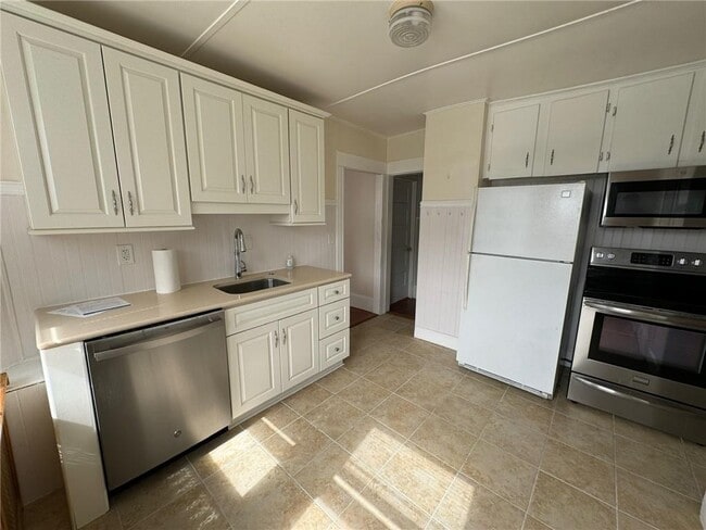 Photo - 15 Freeborn St Unidad 2