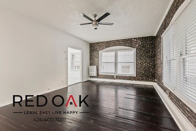 Photo - 854 S Oxford Ave Unit 404