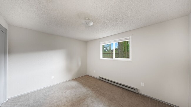 Photo - 2 Bed 1 Bath - No Pets - NAS Whidbey