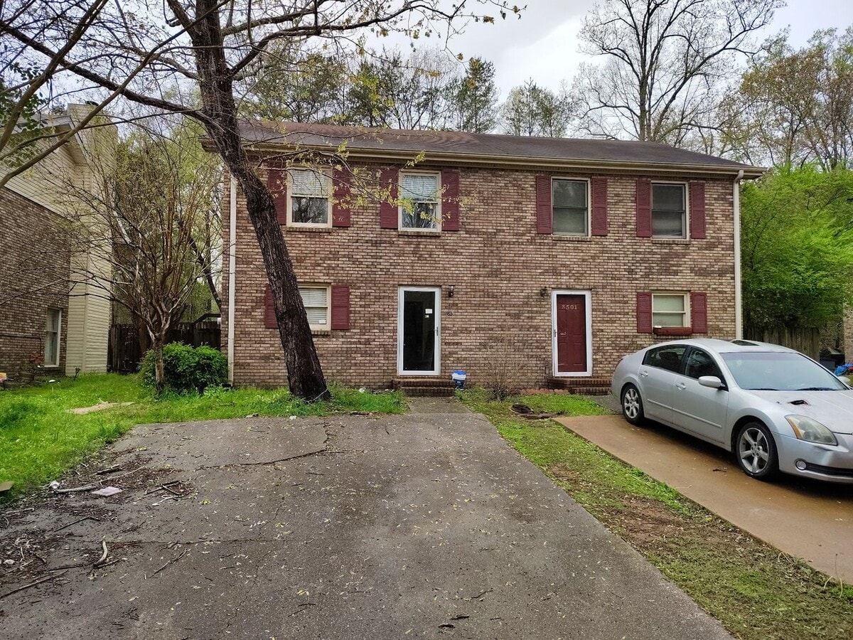 2 BR townhouse duplex off Hwy 79 - 2 BR townhouse duplex off Hwy 79