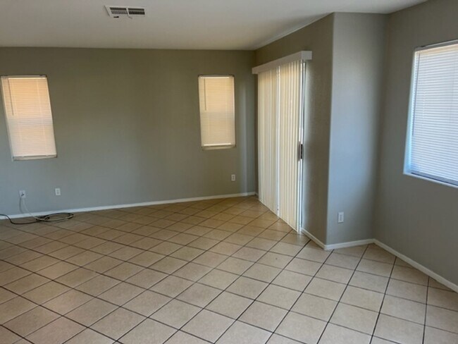Photo - 3 Bedroom located in Gated Community!!