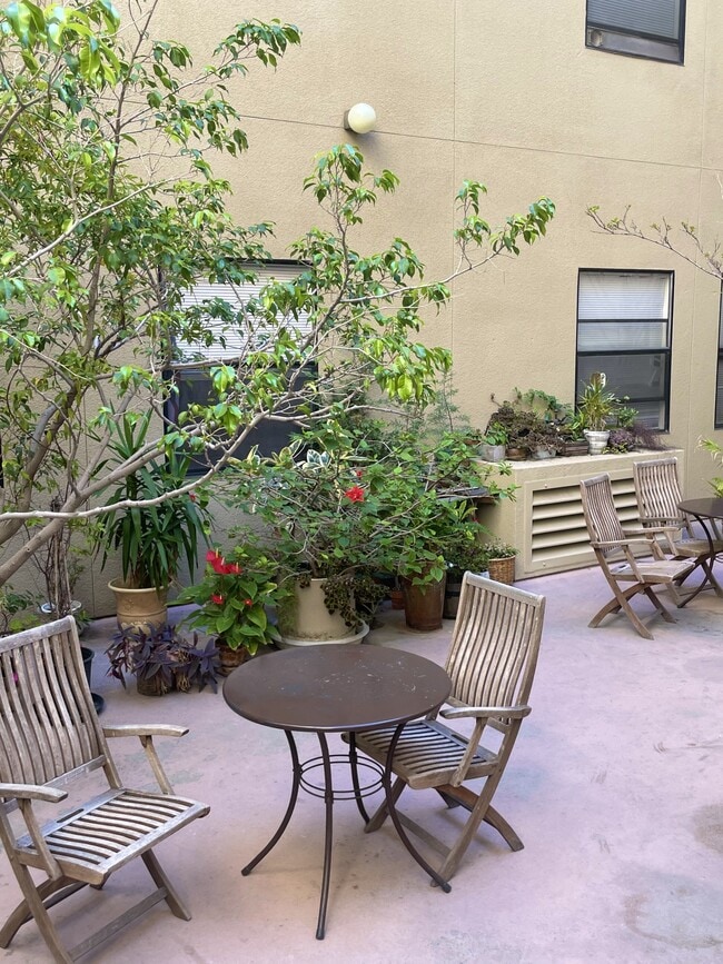 Peachtree Inn - Fully furnished units!